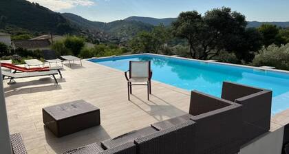 Villa l'Esquirol with view and pool