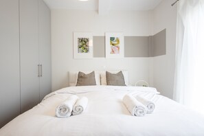 1 bedroom, iron/ironing board, free WiFi - Beachfront 2-Bedroom Stay in Voula (Voula)