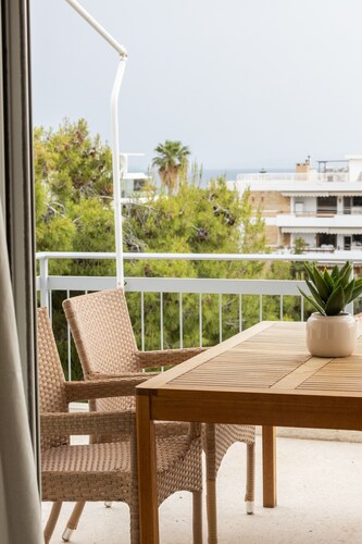 Beachfront 2-Bedroom Stay in Voula