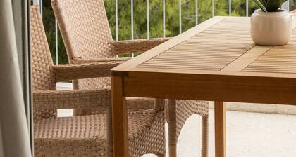 Beachfront 2-Bedroom Stay in Voula
