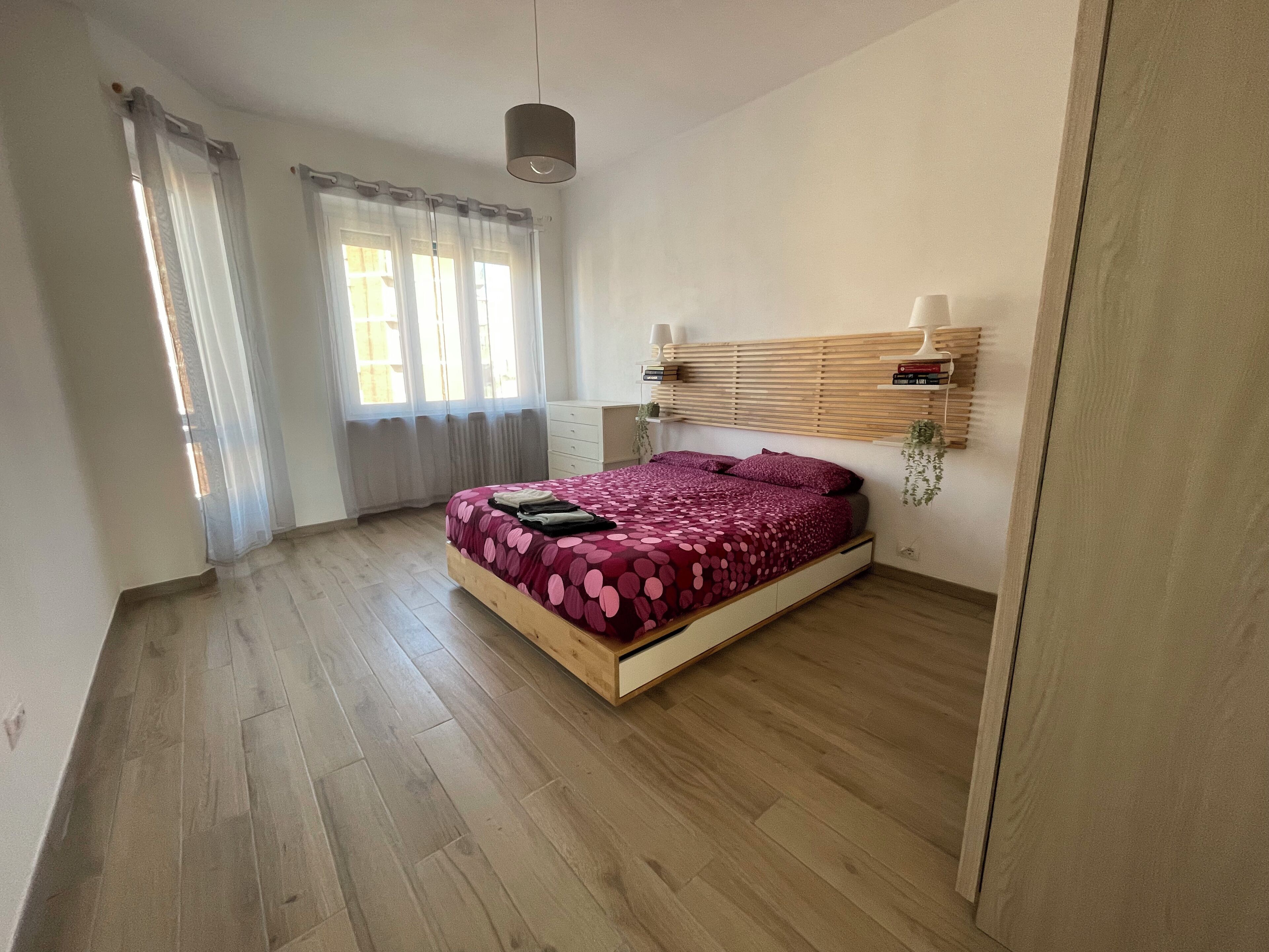 1 camera, Wi-Fi, lenzuola