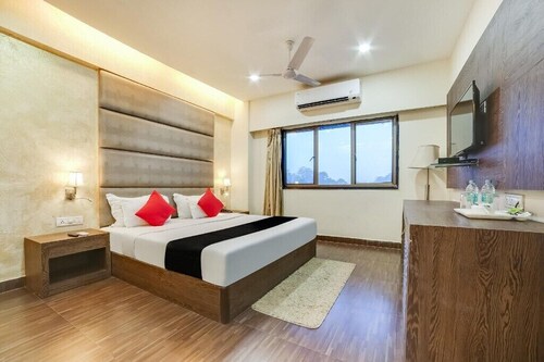 Waii International Hotel