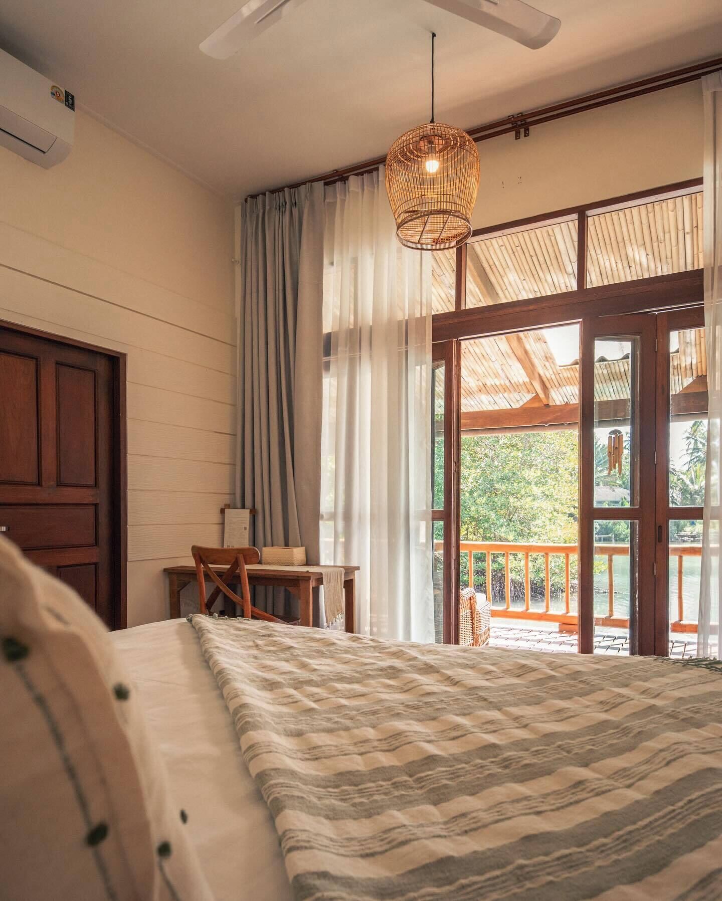 Seaview Double Bed | Matelas Select Comfort, décoration personnalisée