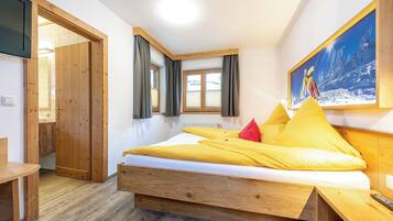 Traditional-Apartment, Gartenblick
