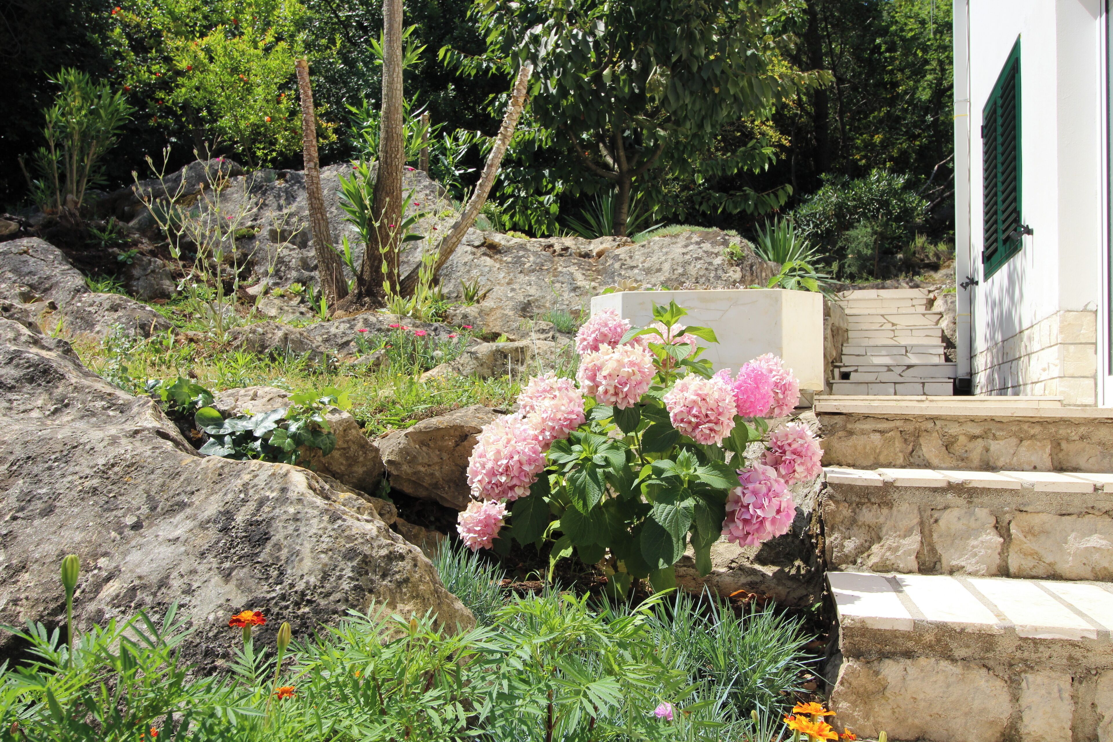 House (Three Bedroom Holiday Home with Terra) | Garden