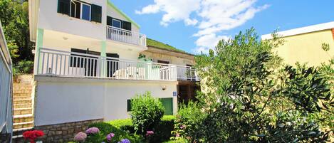 House (Three Bedroom Holiday Home with Terra) | Exterior