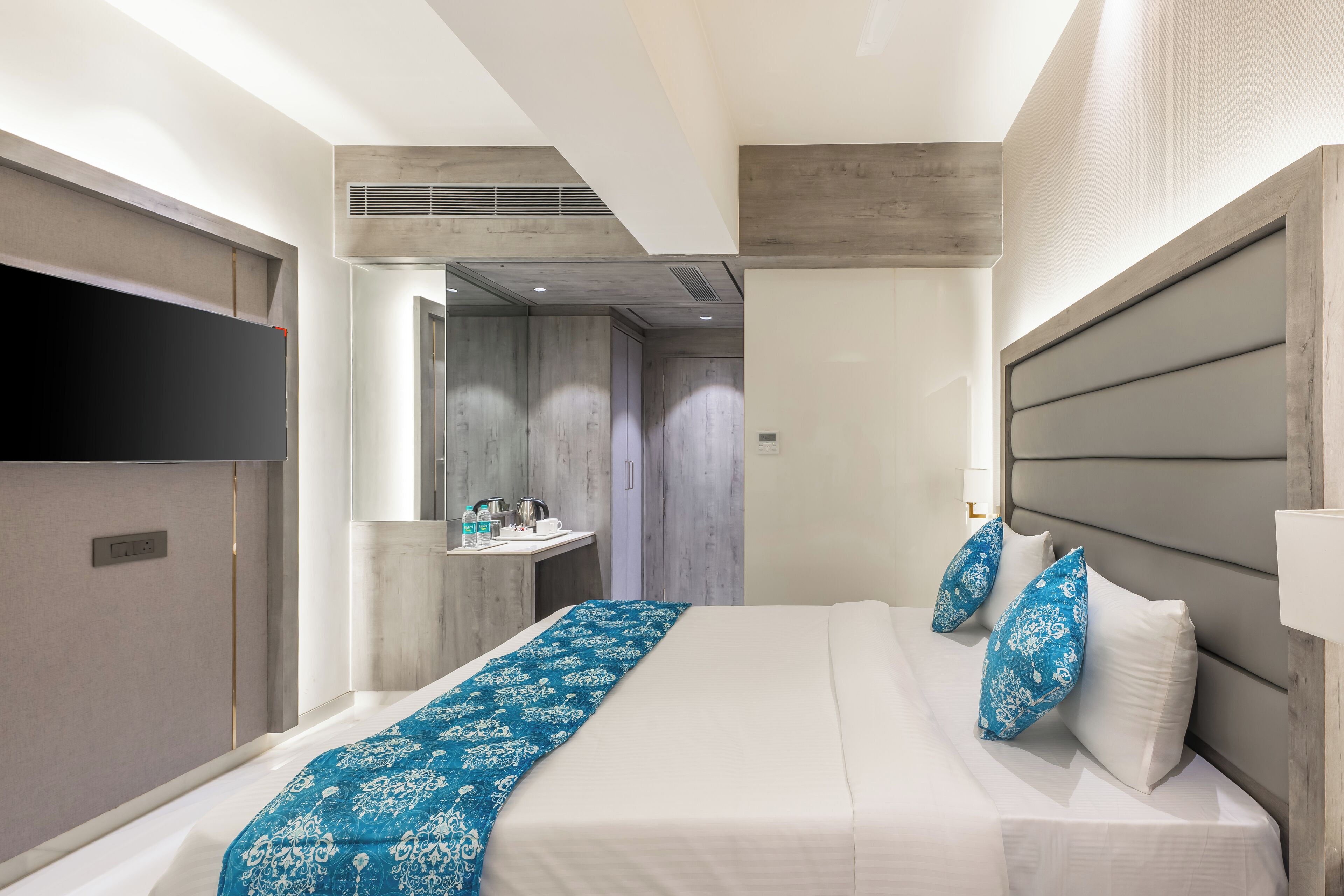 Photo - Hotel Supreme Comforts - Mumbai Airport