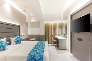 Superior Double - Newly Constructed | Desk, free WiFi, bed sheets - Hotel Supreme Comforts - Mumbai Airport (Mumbai)