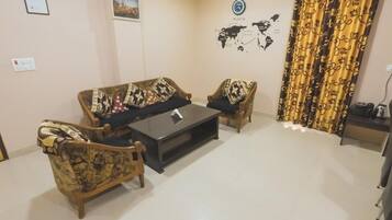 Deluxe Room | Free WiFi, bed sheets