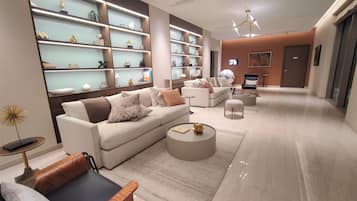 Coin salon dans le hall