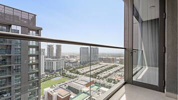 Design Room, Non Smoking, Kitchen | Terrace/patio