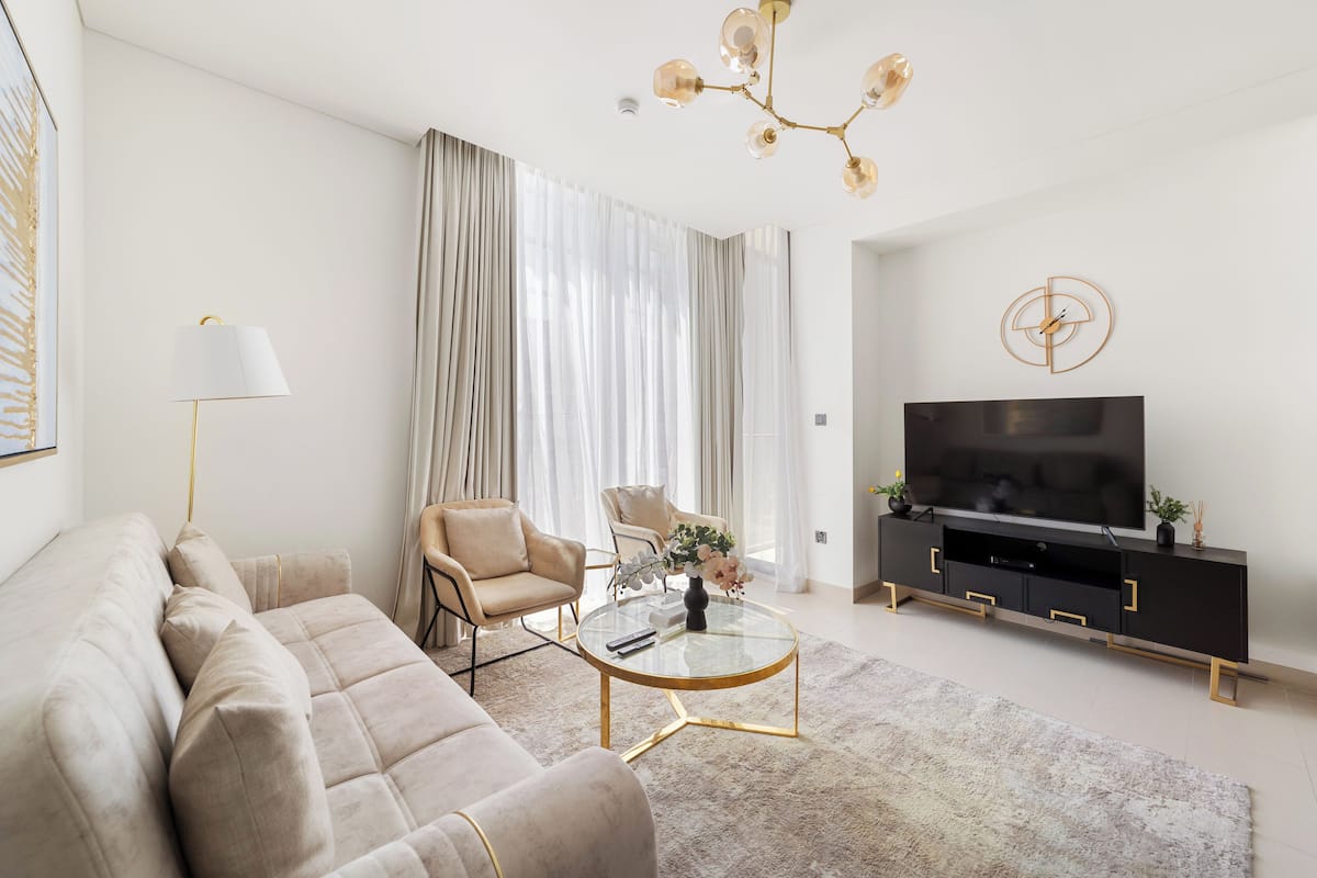 Classic Room, City View | Ruang tamu | 55 inci sebuah televisyen pintar dengan kabel, Netflix 
