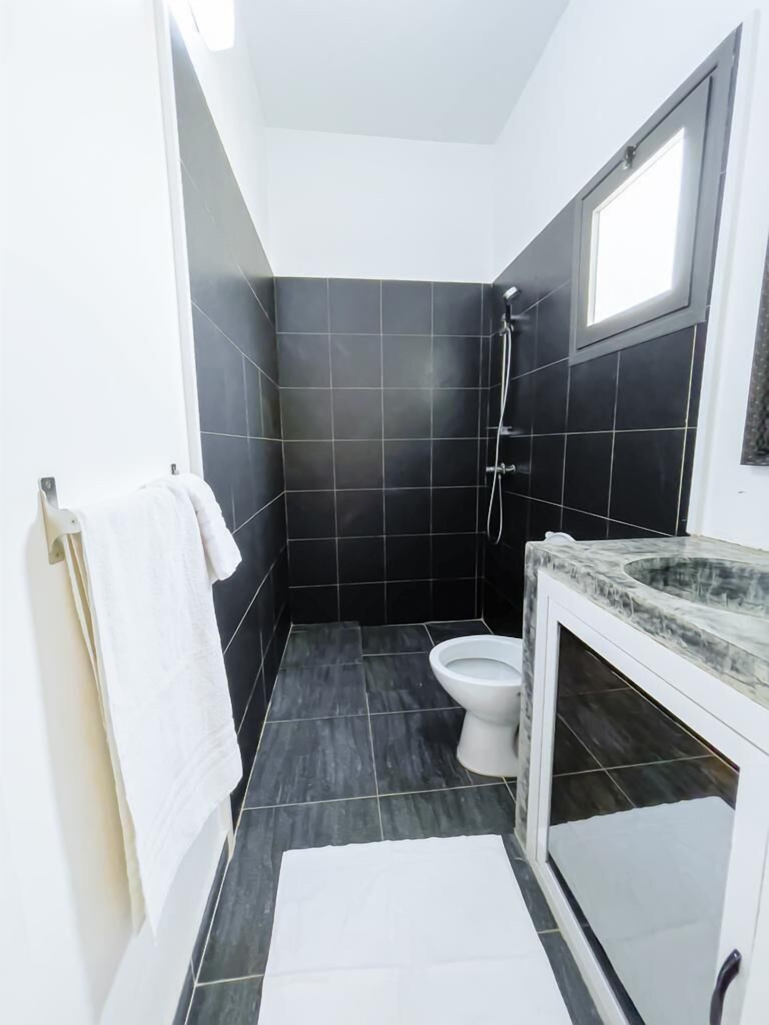 Classic Apartment, Balcony | Bathroom