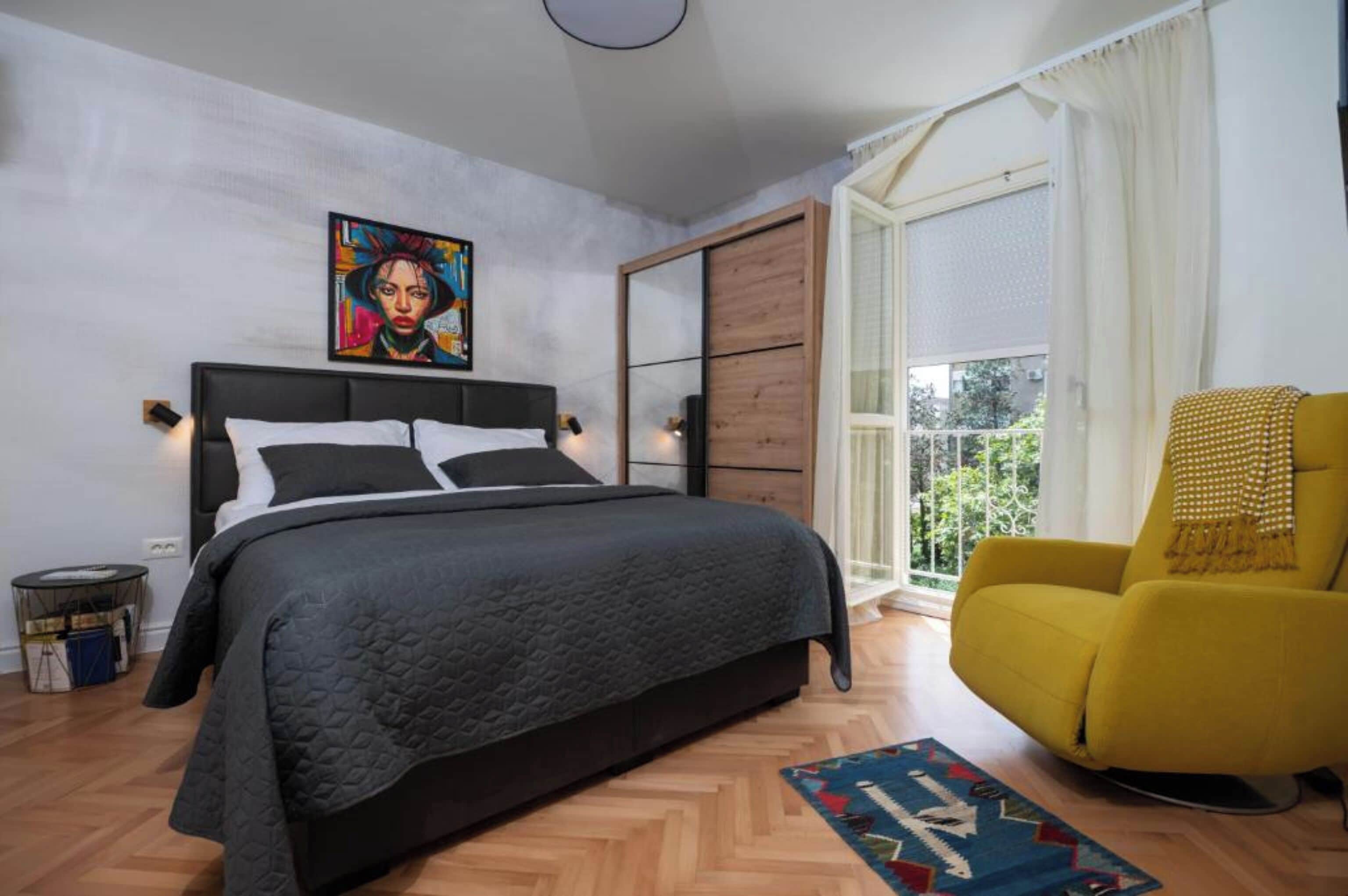 Apartamento de diseño, 2 habitaciones, balcón, vistas al patio | 2 dormitorios, decoración individual, mobiliario individual