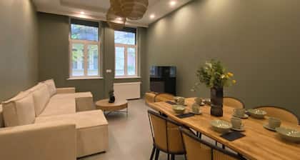 Unique 4-bedroom, 4-bathroom apartment in the heart of Budapest.
