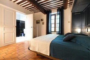 4 chambres, fer et planche à repasser, Wi-Fi gratuit, draps fournis