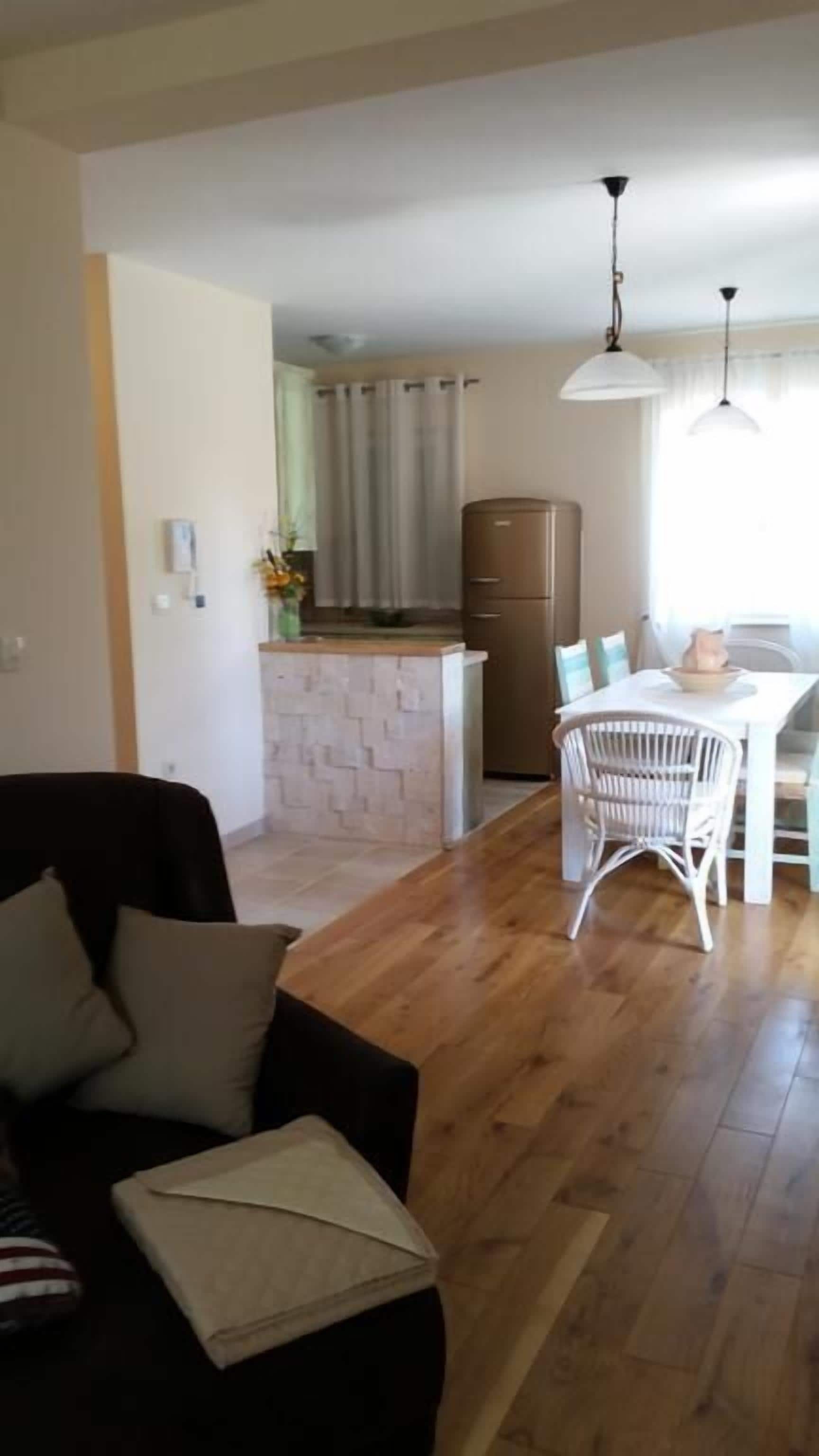 Apartment (Two-Bedroom Apartment with Balcony an) | Dining room