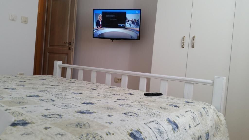 Appartamento (Two-Bedroom Apartment with Balcony an) | 4 camere, culle/letti per bambini (a pagamento), Wi-Fi gratuito