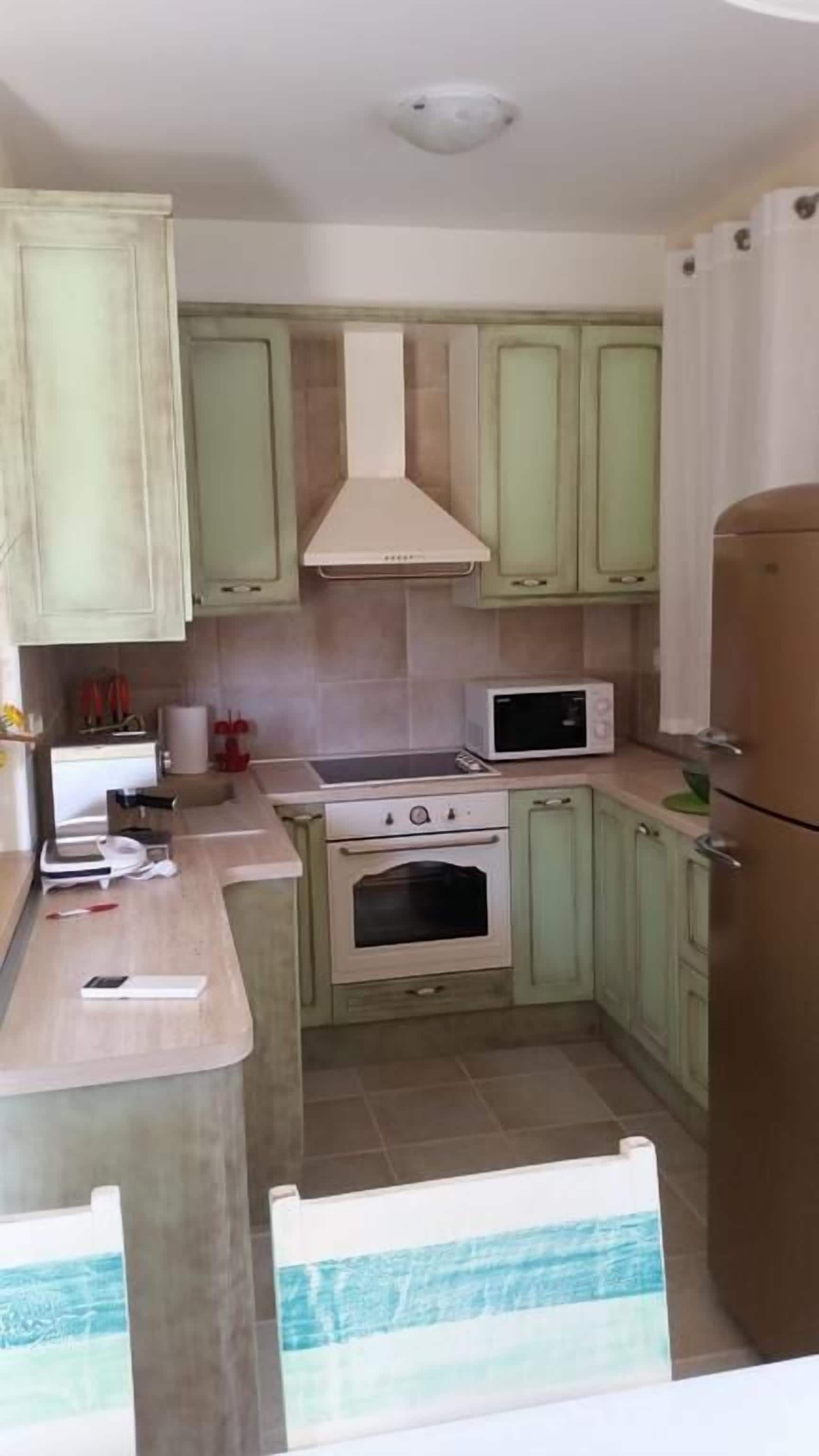 Apartment (Two-Bedroom Apartment with Balcony an) | Private kitchen | Fridge