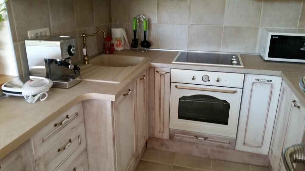 Apartment (Two-Bedroom Apartment with Balcony an) | Private kitchen | Fridge