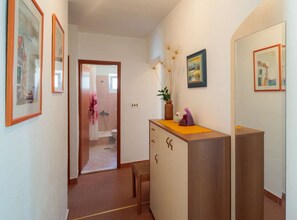 Apartment (Apartment Oaza - Three Bedroom Apartm) | Bathroom - Apartment Oaza (Supetar)