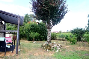 Garden - Chambres d'hôtes La Fontaine (Saint-Seurin-de-Cadourne)