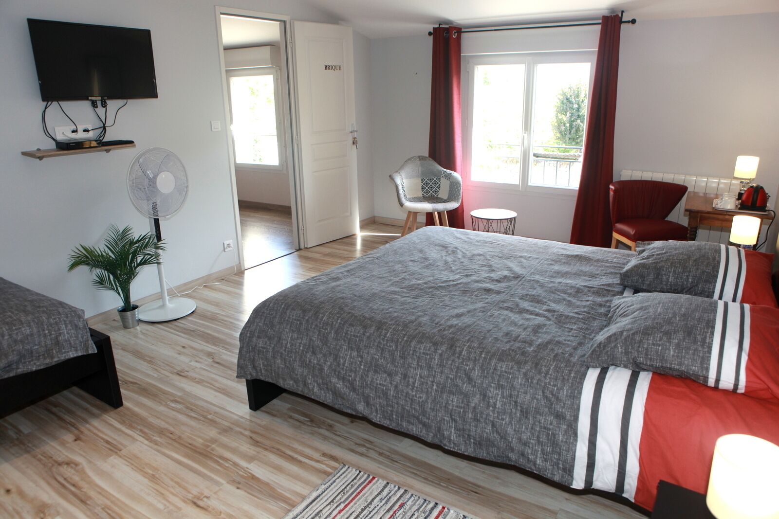 Familiekamer | Luxe beddengoed, individueel gedecoreerd, individueel gemeubileerd