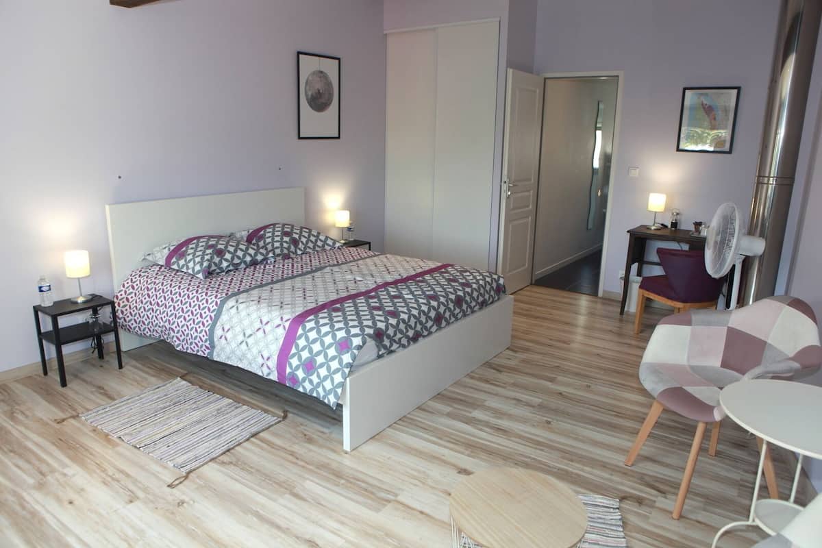 Comfort Room, Garden View | Premium bedding, individually decorated, individually furnished, desk