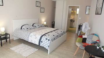 Classic-Zimmer, Gartenblick