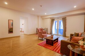 Offices - w* | Awesome 1BR Near Plaza de Armas de Cusco (Cusco)