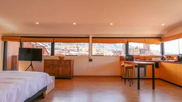 1 habitación, escritorio, wifi y ropa de cama