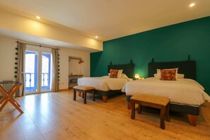 1 habitación, escritorio, wifi y ropa de cama 