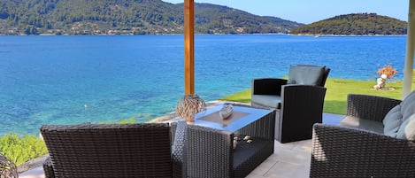 House (Holiday Home Bili Žal - Two Bedroom ) | Terrace/patio