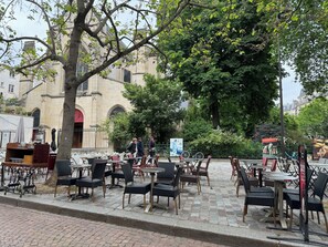 Outdoor dining - Un Appartement au Pied de la rue Mouffetard (Paris)