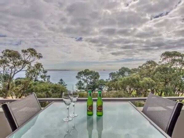 Outdoor dining - Waterfront view from your private balcony! (Rockingham)