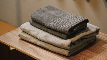 ๋ฒ ์ด์ง ์ํํธ, ๊ธ์ฐ (102) | ๊ฐ์ค ๋ด ํธ์ ์์ค/์๋น์ค