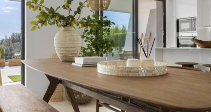 Adam | private pool - terrace - gym
