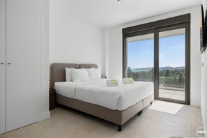 3 bedrooms, in-room safe, iron/ironing board, free WiFi - Adam | Townhouse with pool in Mijas Costa (Mijas Costa)