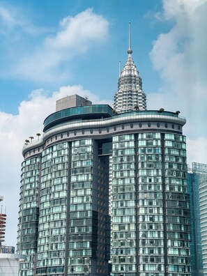 Basic Apartment, City View