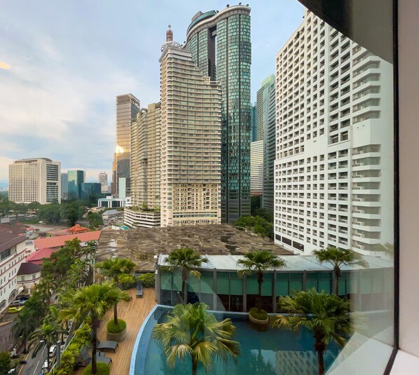 Apartamento luxo, vista para a cidade | Comodidades do quarto