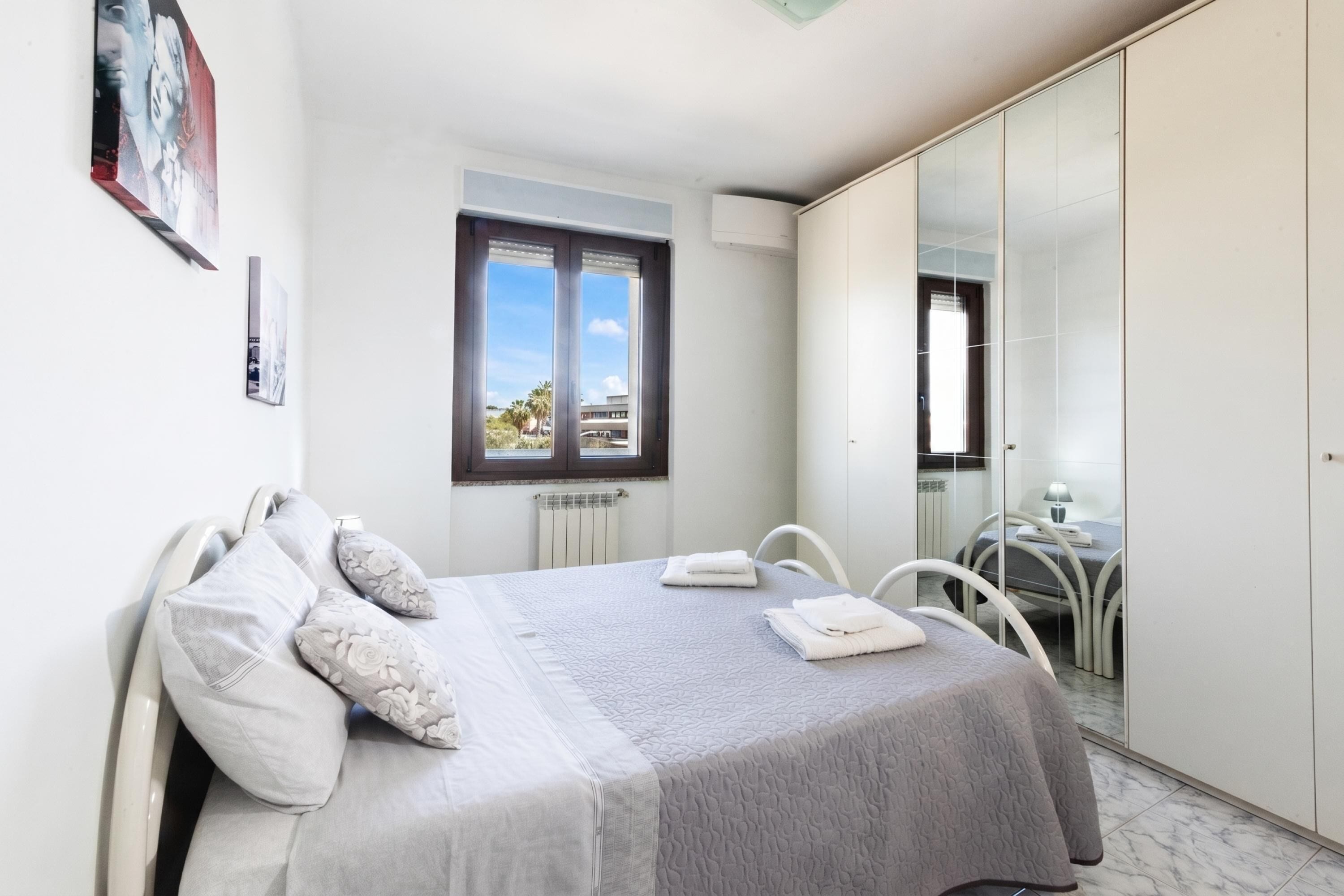 Apartamento standard, vários quartos (Happy Grey House) | 2 quartos, ferros/tábuas de passar roupa, Wi-Fi (sobretaxa)