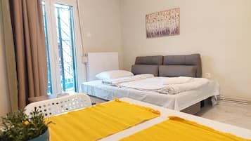2 Schlafzimmer, Zimmersafe, Bügeleisen/Bügelbrett, WLAN