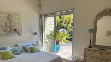 2 chambres, fer et planche à repasser, Wi-Fi gratuit