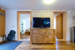 Interior - Alpen-hostel Talstation 4, Buxacher Straße 23 mit Motorradvermietung (Memmingen)