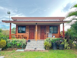 Standard House, 2 Bedrooms, Private Bathroom, Hill View | Blackout drapes, free WiFi - Bansuanmok Khaokho (Khao Kho)