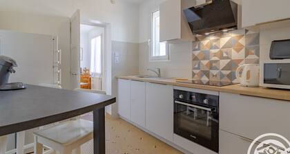 Charming Cottage in Sèvremoine: Close to Shops, Attractions & Hellfest, Sleeps 5-6, Special Offer!