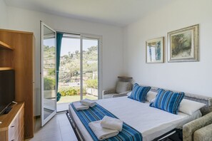 3 bedrooms, WiFi, bed sheets