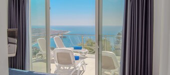 La Casita Nueva with private heated pool and jacuzzi