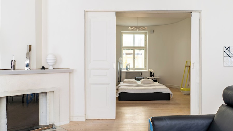 Stunning Downtown Retreat