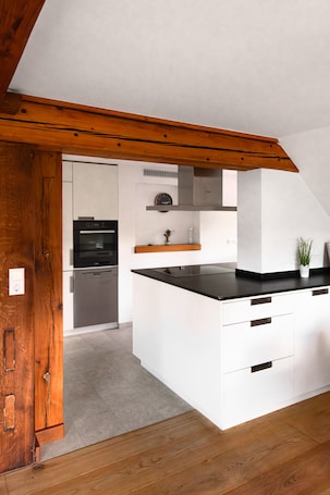 Fridge, microwave, oven, stovetop. Ferienwohnung Fuchsfelsen: Family time in the Black Forest